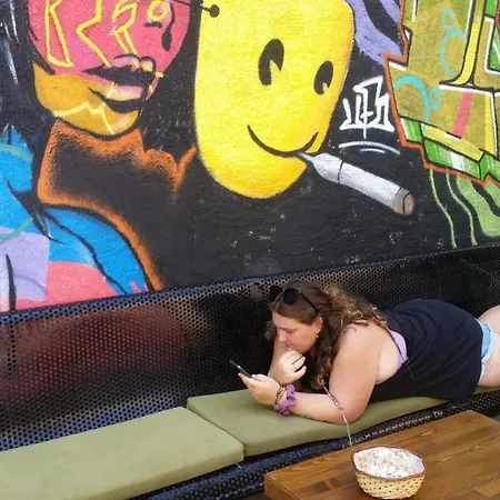 Funky Monkey Hostel&pub Antalya