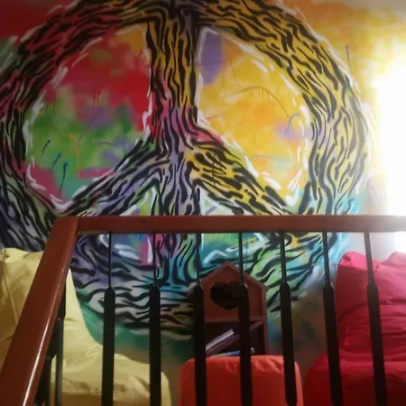호스텔 Funky Monkey Hostel&pub 안탈리아
